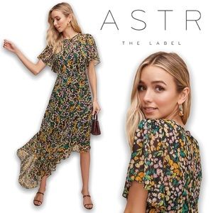 ASTR The Label Flutter Sleeve Floral Maxi